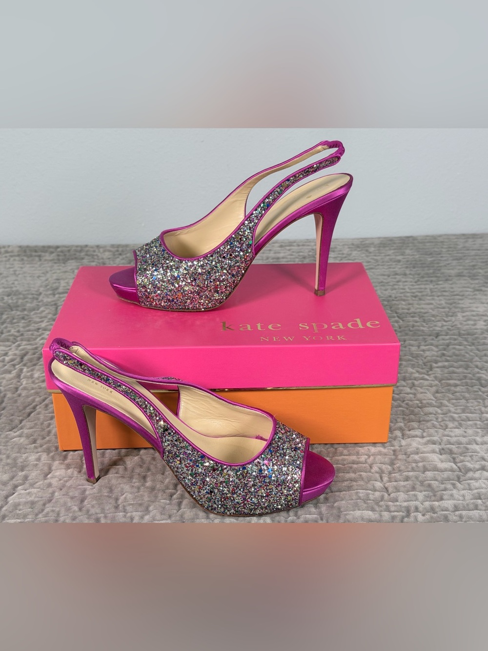 KATE SPADE Glitzy Fuschia Pink Glitter Slingback Peep-toe Platform Heels Size 8B